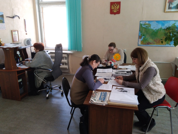 На базе администрации написали Диктант ЖКХ». На базе администрации написали Диктант ЖКХ».